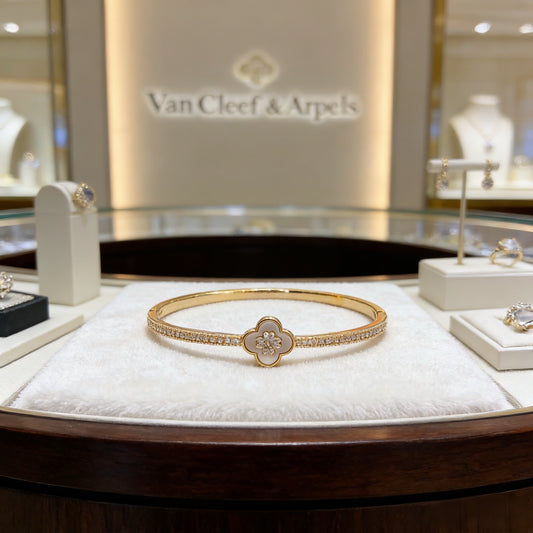 Van Cleef & Arpels Clover Bracelet