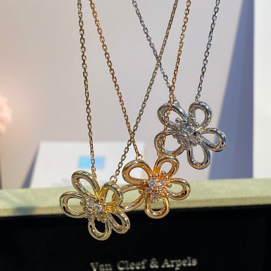 Van Cleef & Arpels Large Flower Diamond-Set Necklace