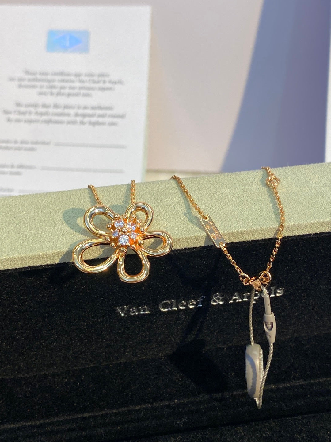 Van Cleef & Arpels Large Flower Diamond-Set Necklace