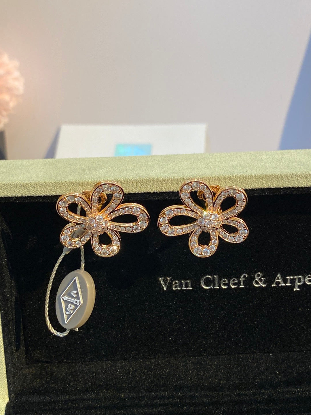 Van Cleef & Arpels Large Flower Full-Diamond Earrings