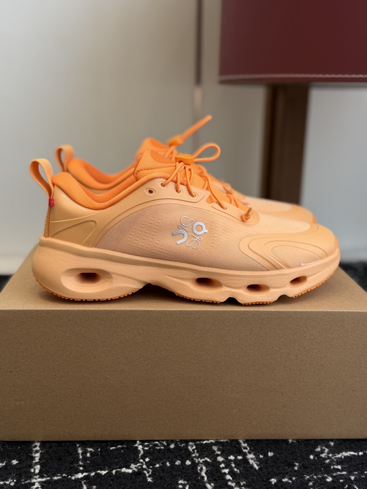LOE Collaboration Casual Sneakers