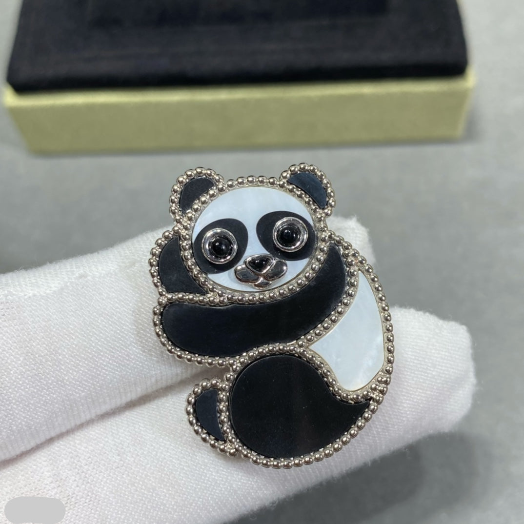 Van Cleef & Arpels Panda Brooch