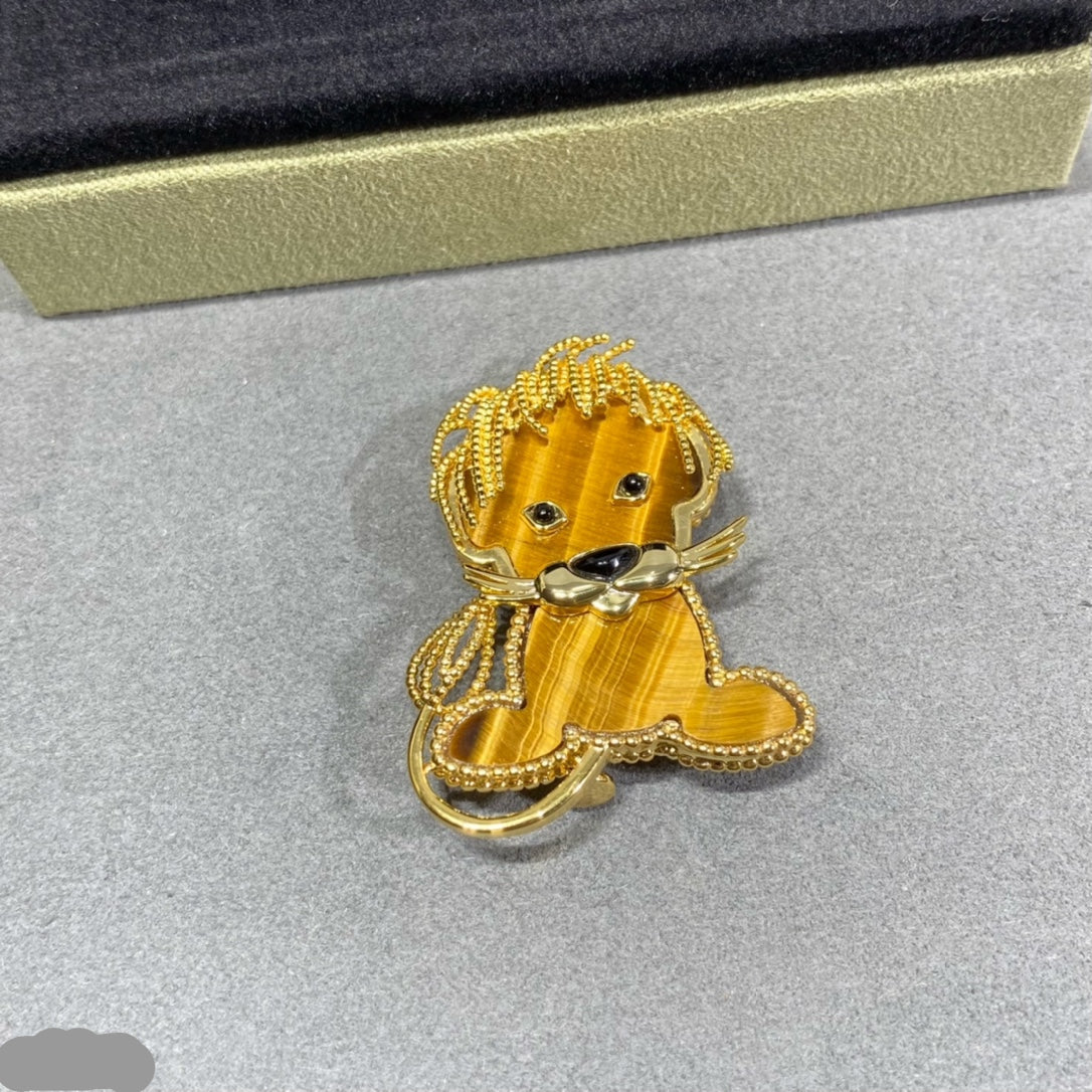 Van Cleef & Arpels Lion Brooch