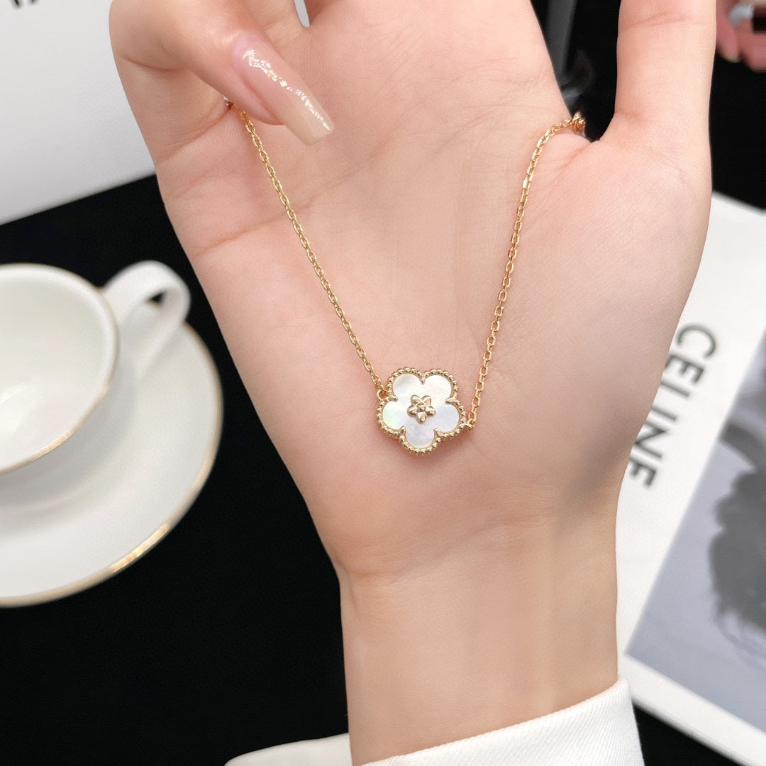 Van Cleef & Arpels Plum Blossom Bracelet