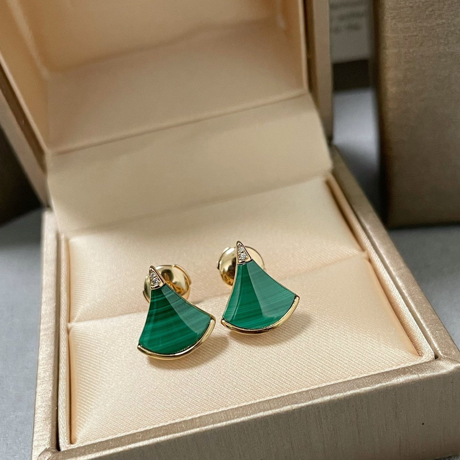 BVLGARI Divas' Dream Earrings