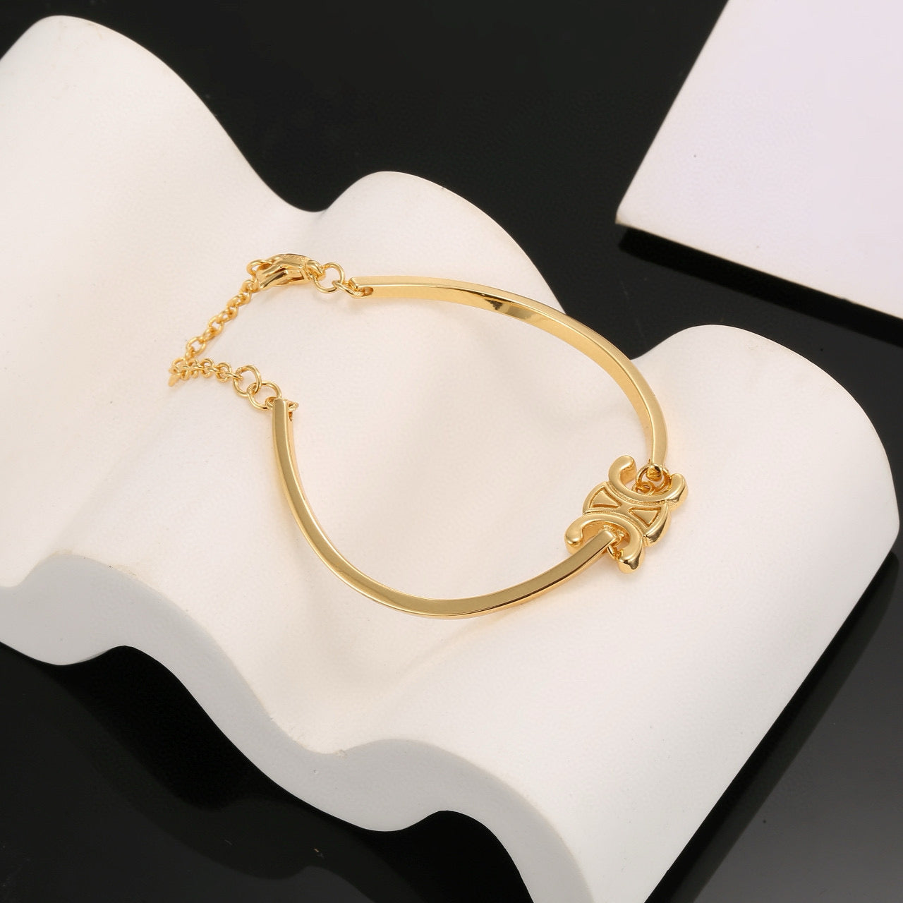 CELINE Triomphe Bracelet