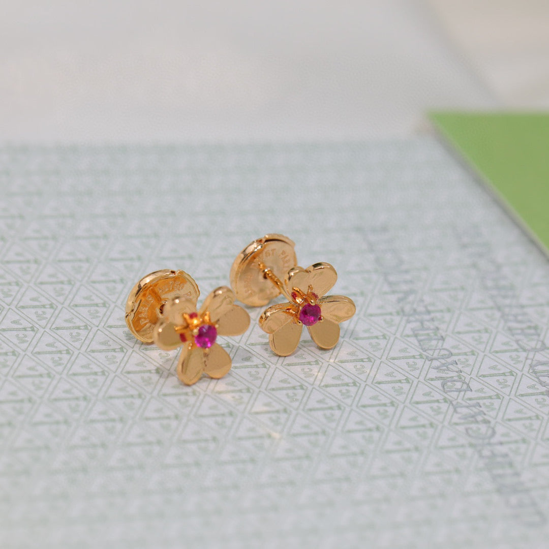 Van Cleef & Arpels Clover Stud Earrings