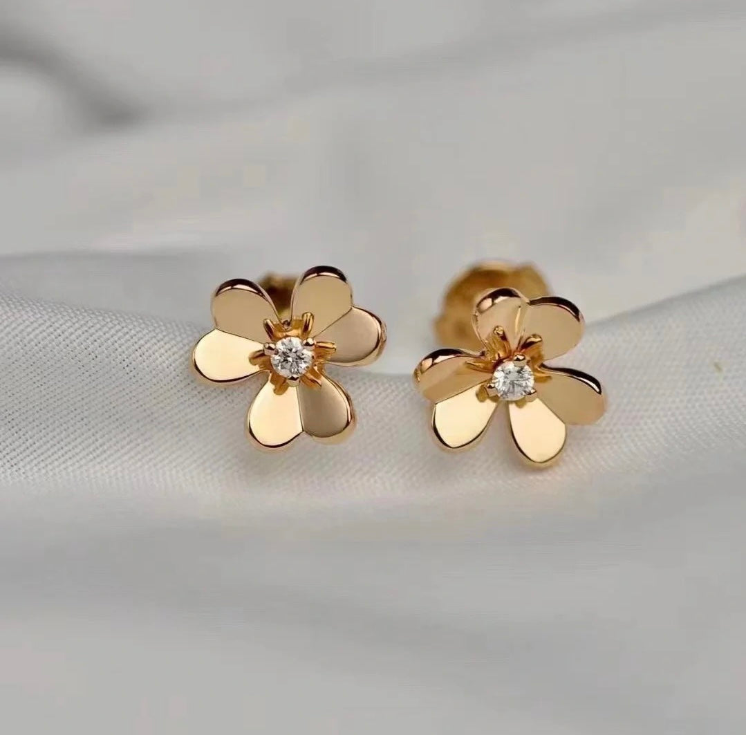 Van Cleef & Arpels Clover Stud Earrings