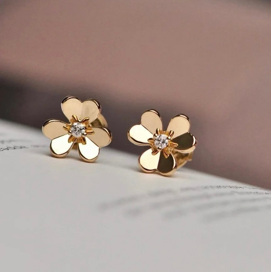 Van Cleef & Arpels Clover Stud Earrings