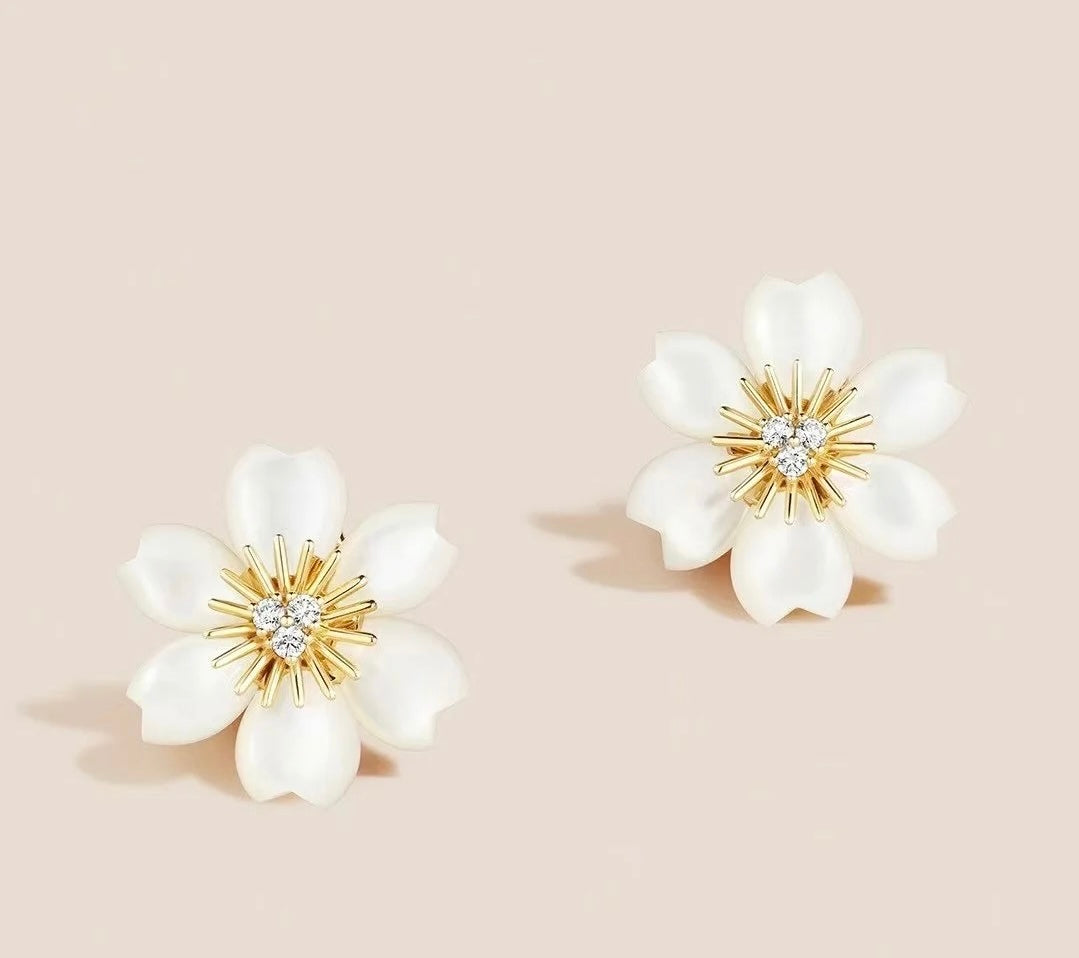 Van Cleef & Arpels Style Flower Stud Earrings