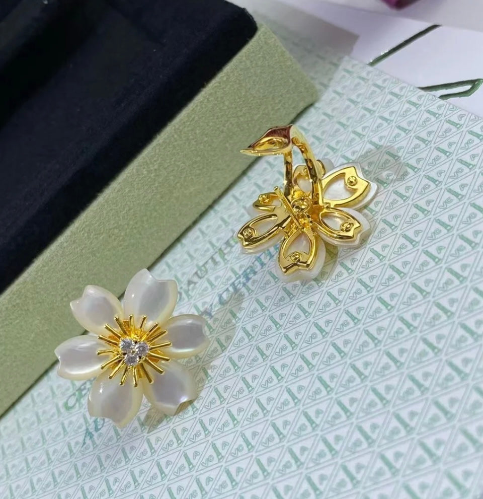 Van Cleef & Arpels Style Flower Stud Earrings