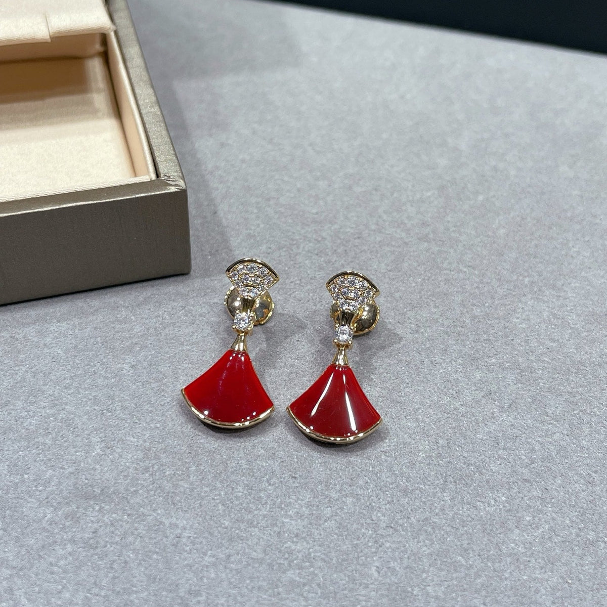 BVLGARI Divas' Dream Earrings