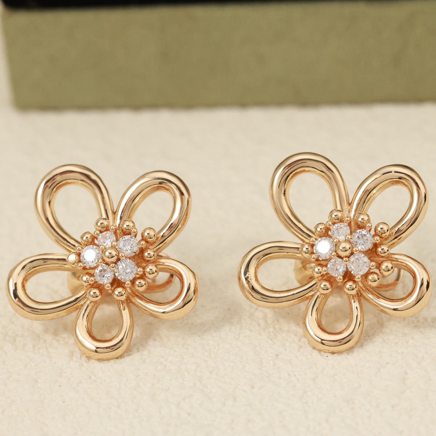 Van Cleef & Arpels Style Flower Stud Earrings