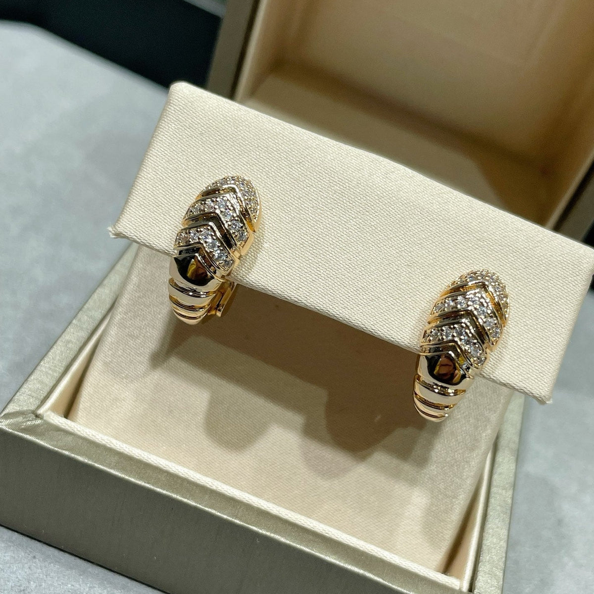 BVLGARI Fashion Accessory