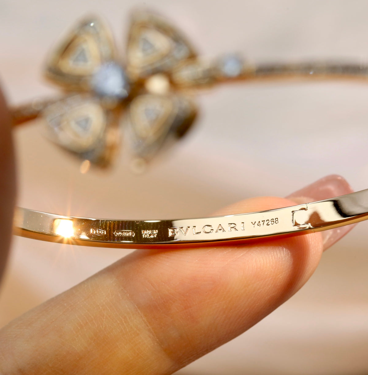BVLGARI Gold-Plated Floral Fashion Accessory