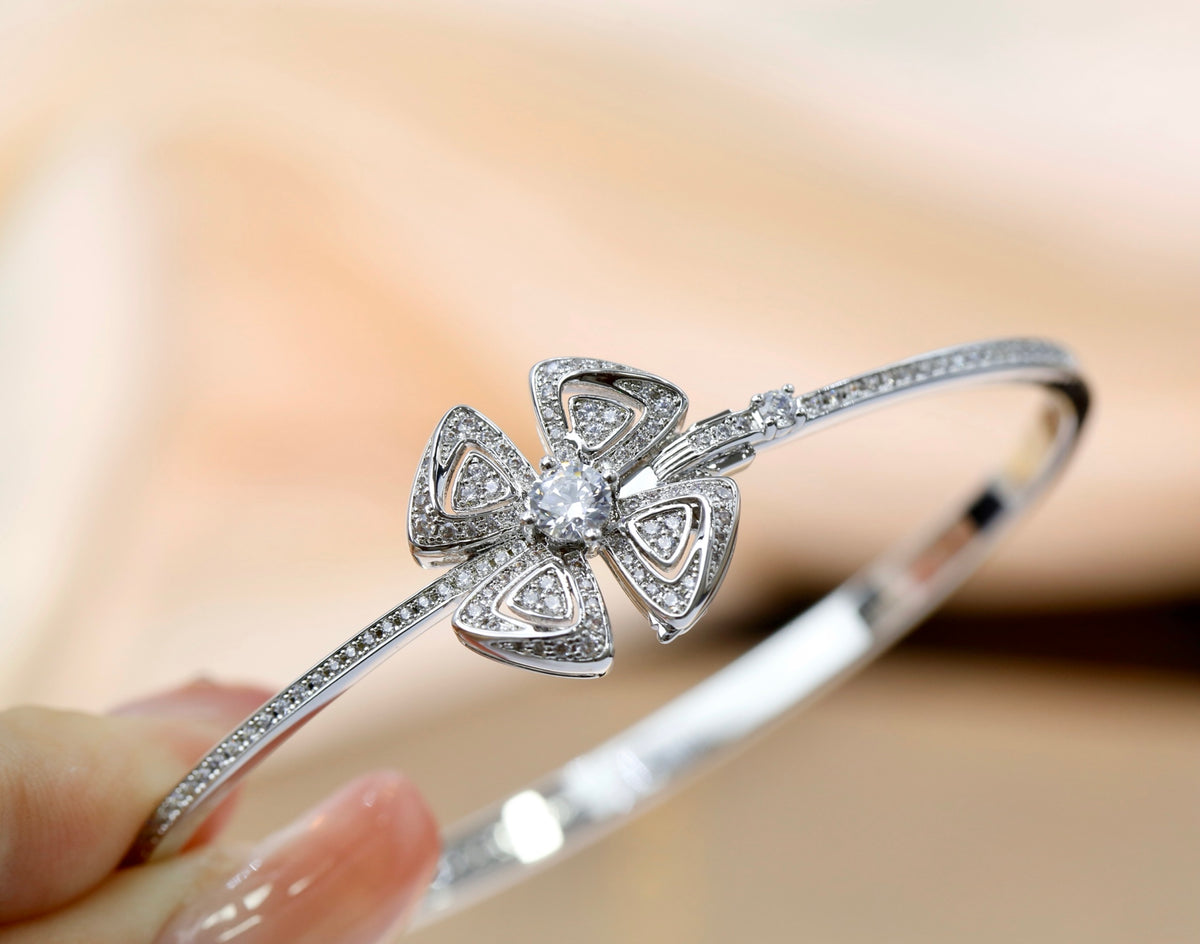 BVLGARI Gold-Plated Floral Fashion Accessory