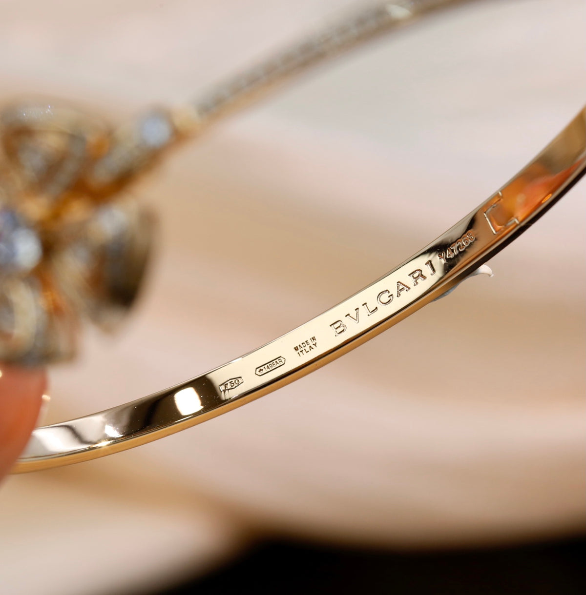BVLGARI Gold-Plated Floral Fashion Accessory