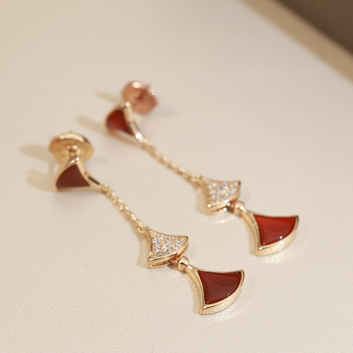 BVLGARI Long-style Sanhua Earrings