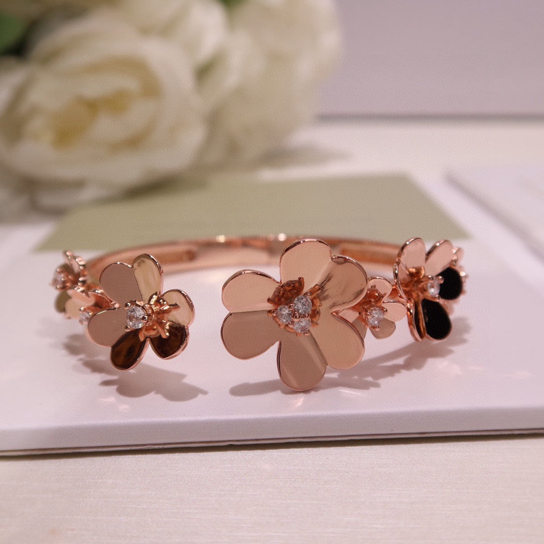 Van Cleef & Arpels Clover Bracelet