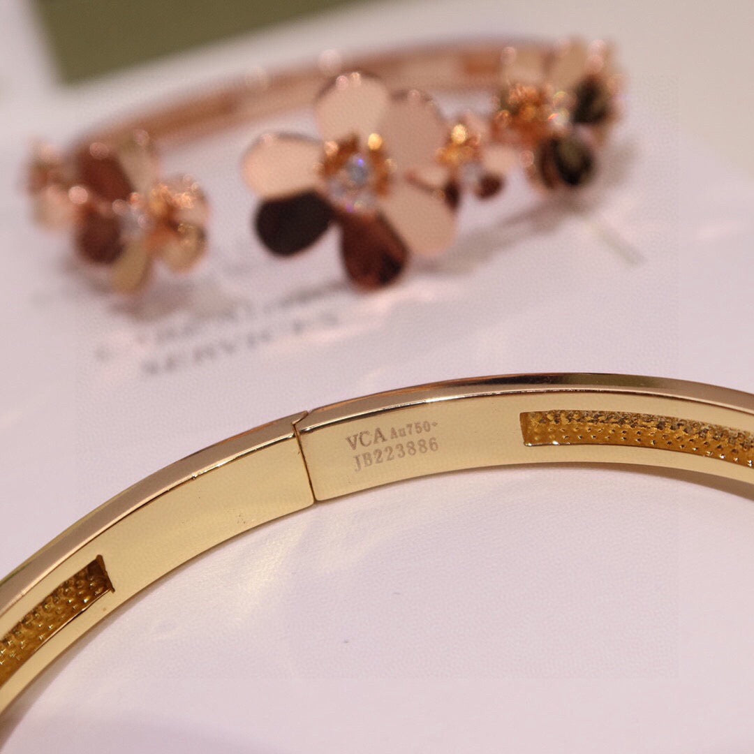 Van Cleef & Arpels Clover Bracelet