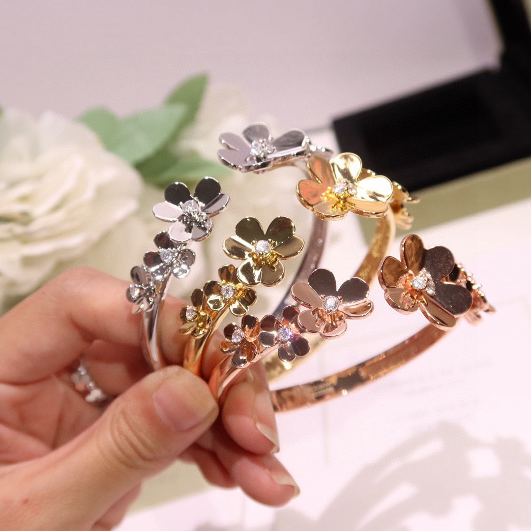 Van Cleef & Arpels Clover Bracelet