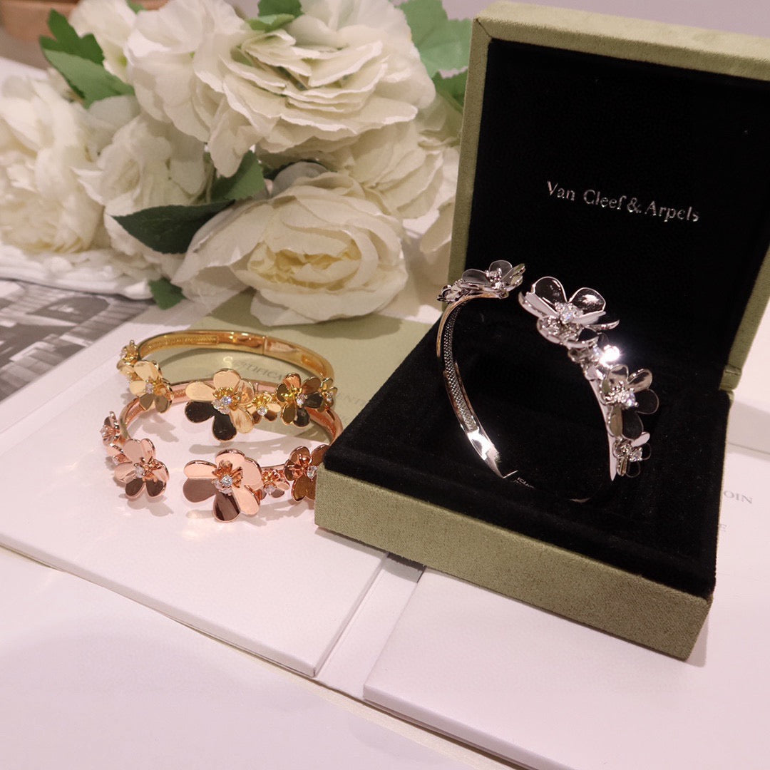Van Cleef & Arpels Clover Bracelet