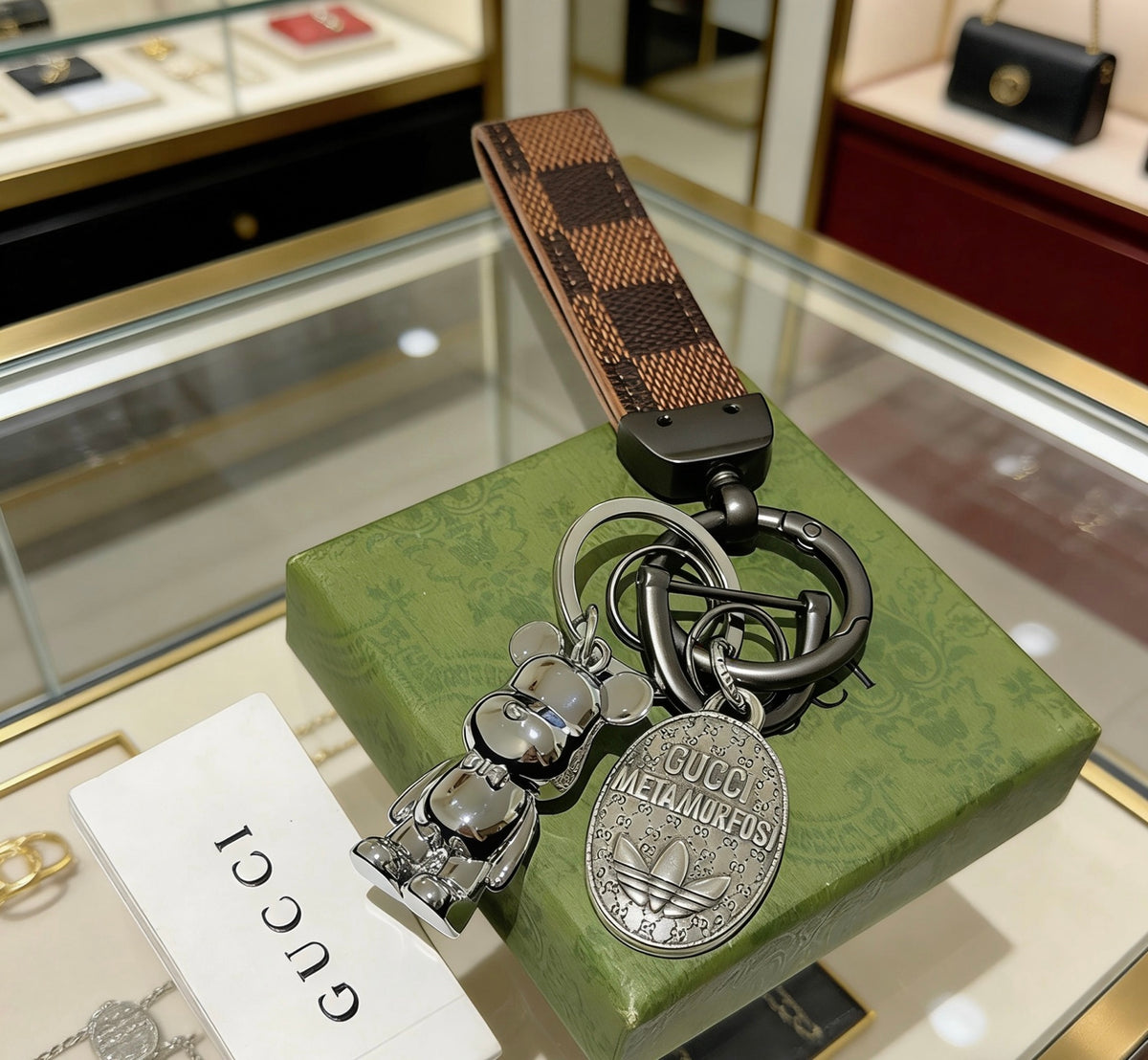Gucci Vintage Double G Keychain