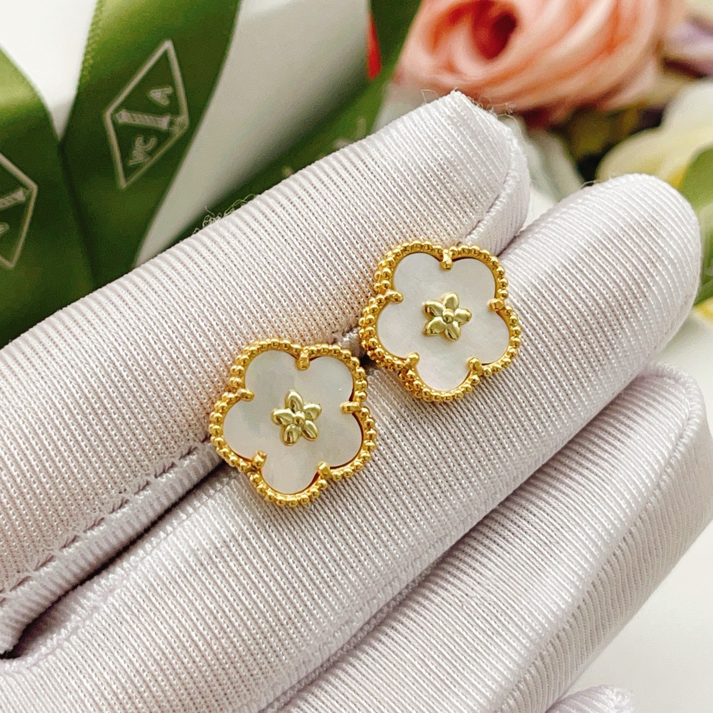 Van Cleef & Arpels Style Floral Stud Earrings