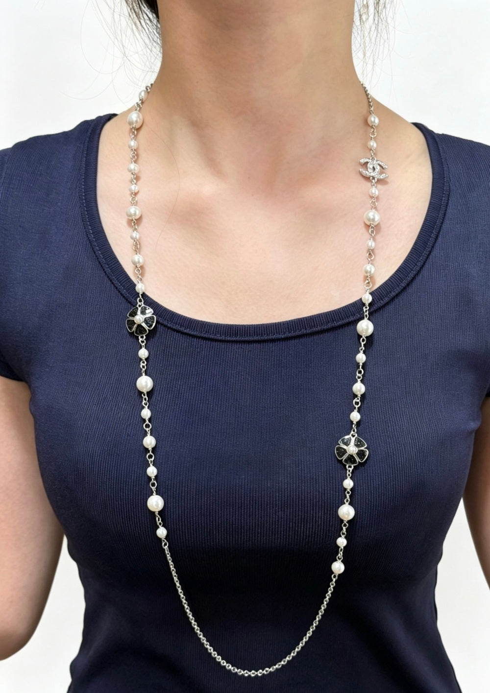 Chanel Pearl Vintage Necklace
