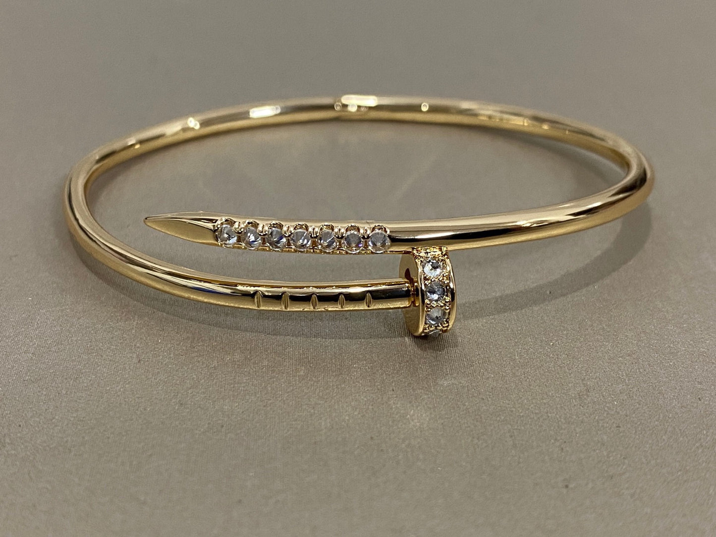 Cartier-style Studded Bracelet（副本）