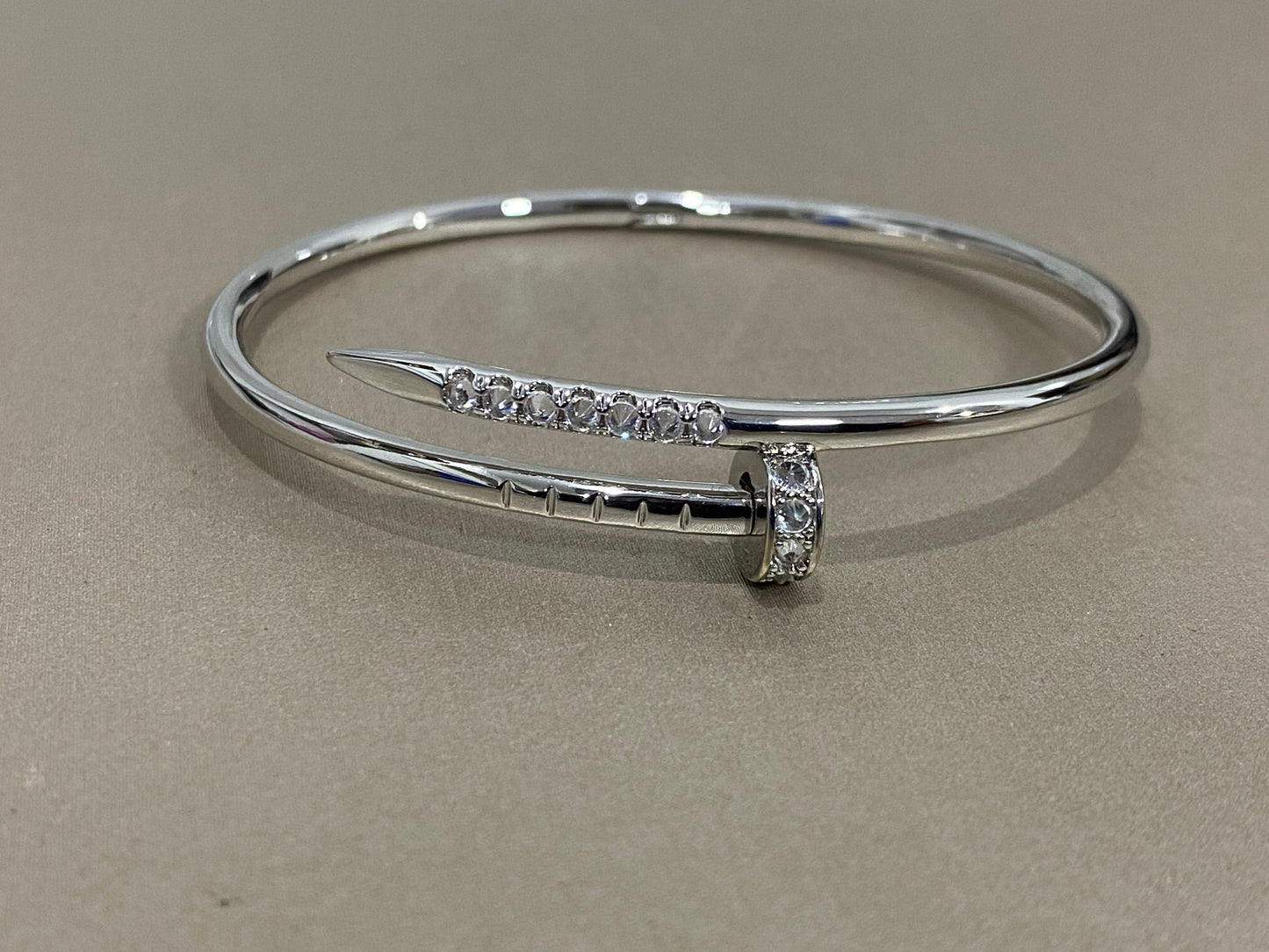 Cartier-style Studded Bracelet（副本）