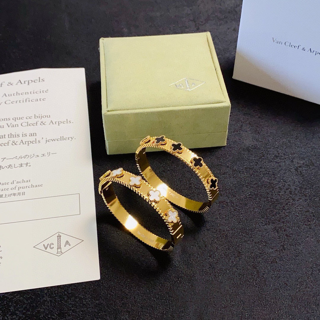 Van Cleef & Arpels-Style Clover Bracelet