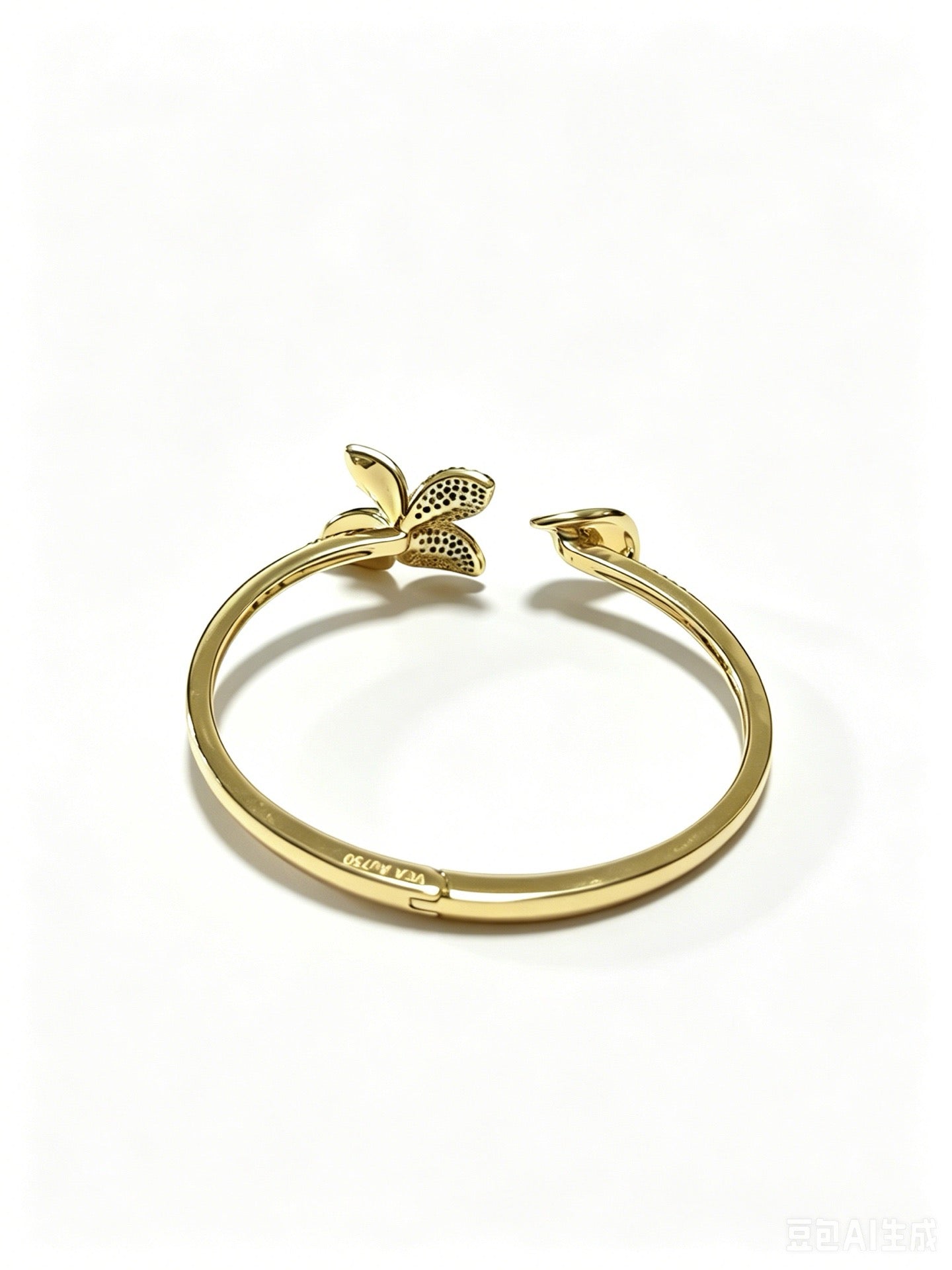 Van Cleef & Arpels-Style Clover Bracelet