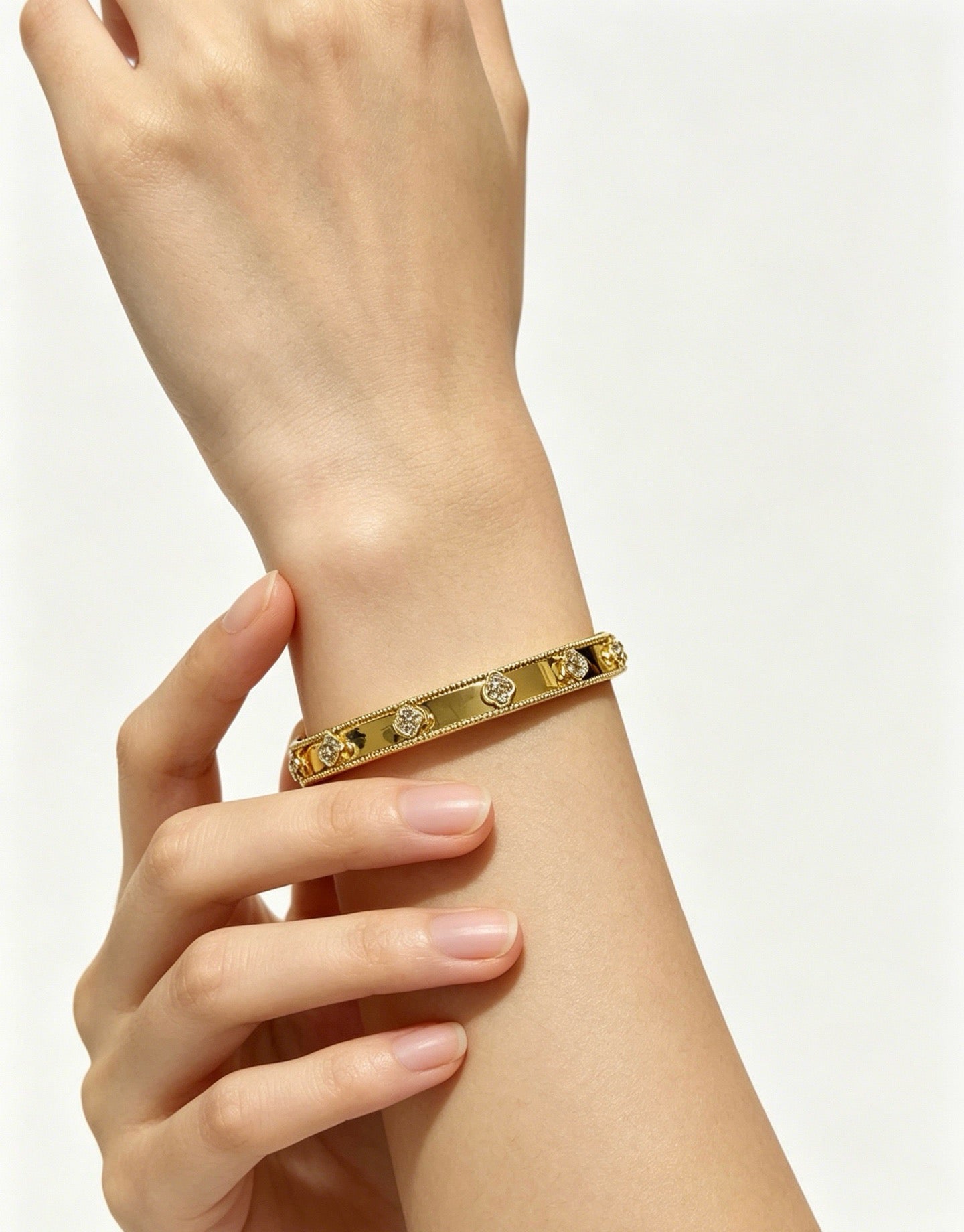 Van Cleef-style Clover Bracelet
