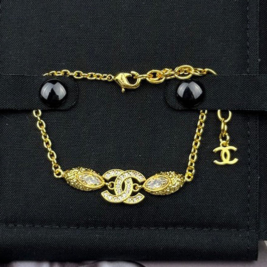 18K  Chanel 26C Diamond Gold Bracelet