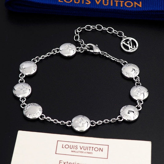 18K Louis Vuitton Studs Sautoir Bracelet