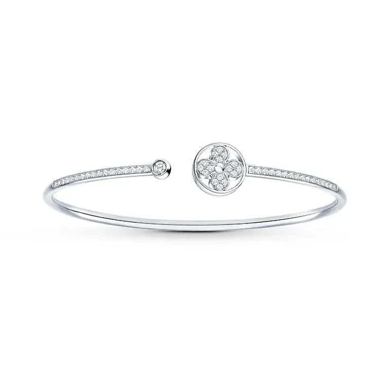18K Louis Vuitton Idylle Blossom Twist Bracelet