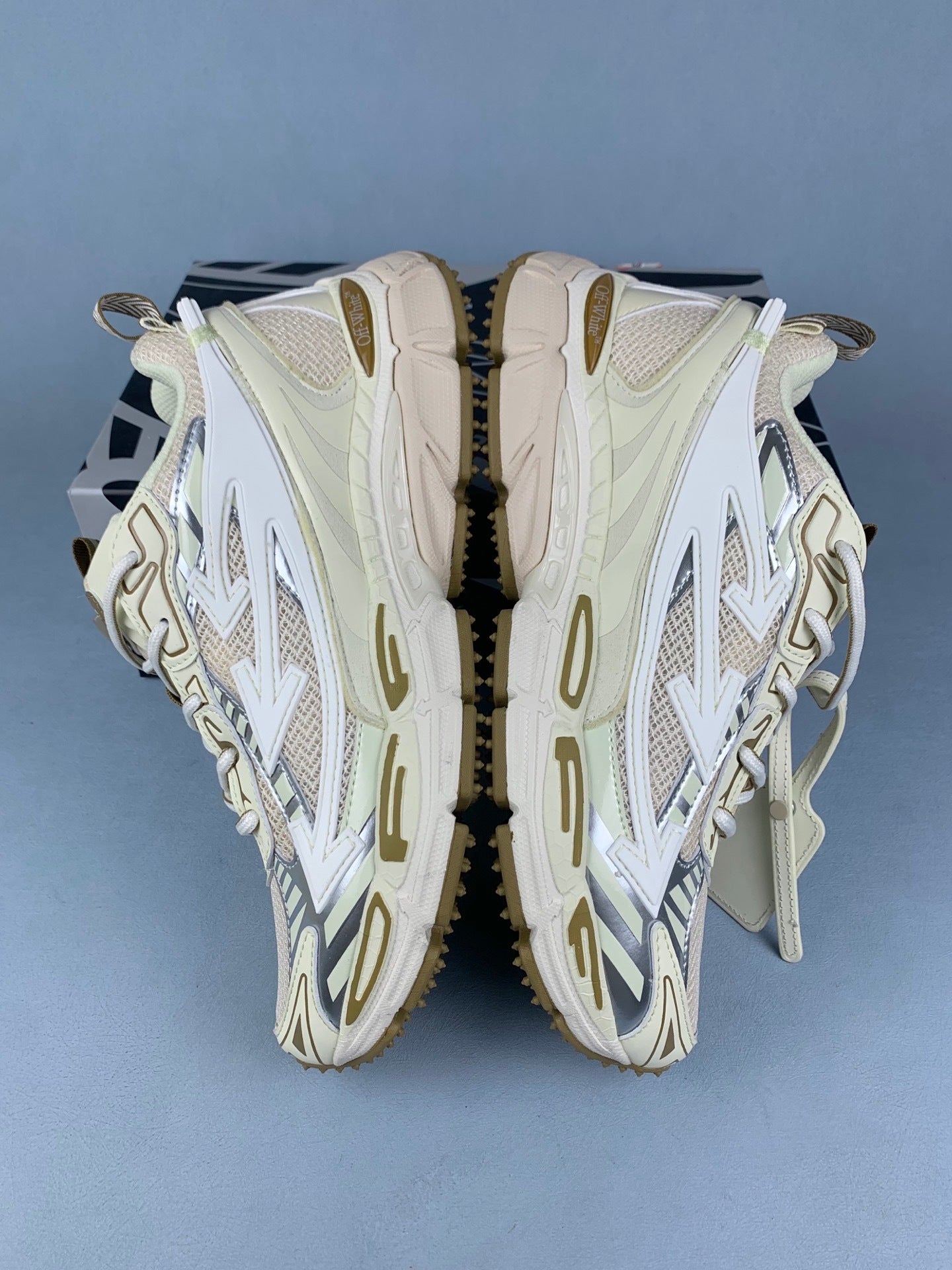 Off   Beige Sneakers