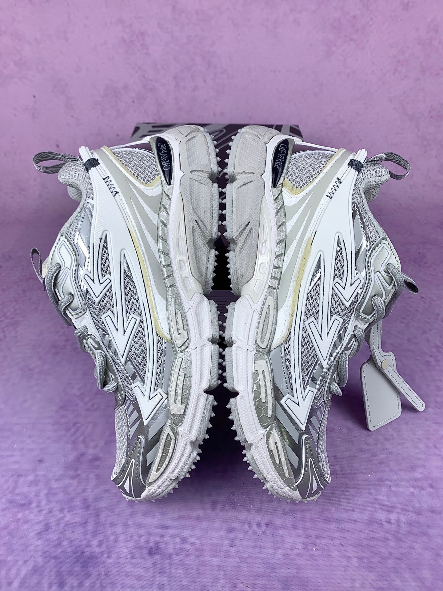 Off  Silver Arrow Sneakers