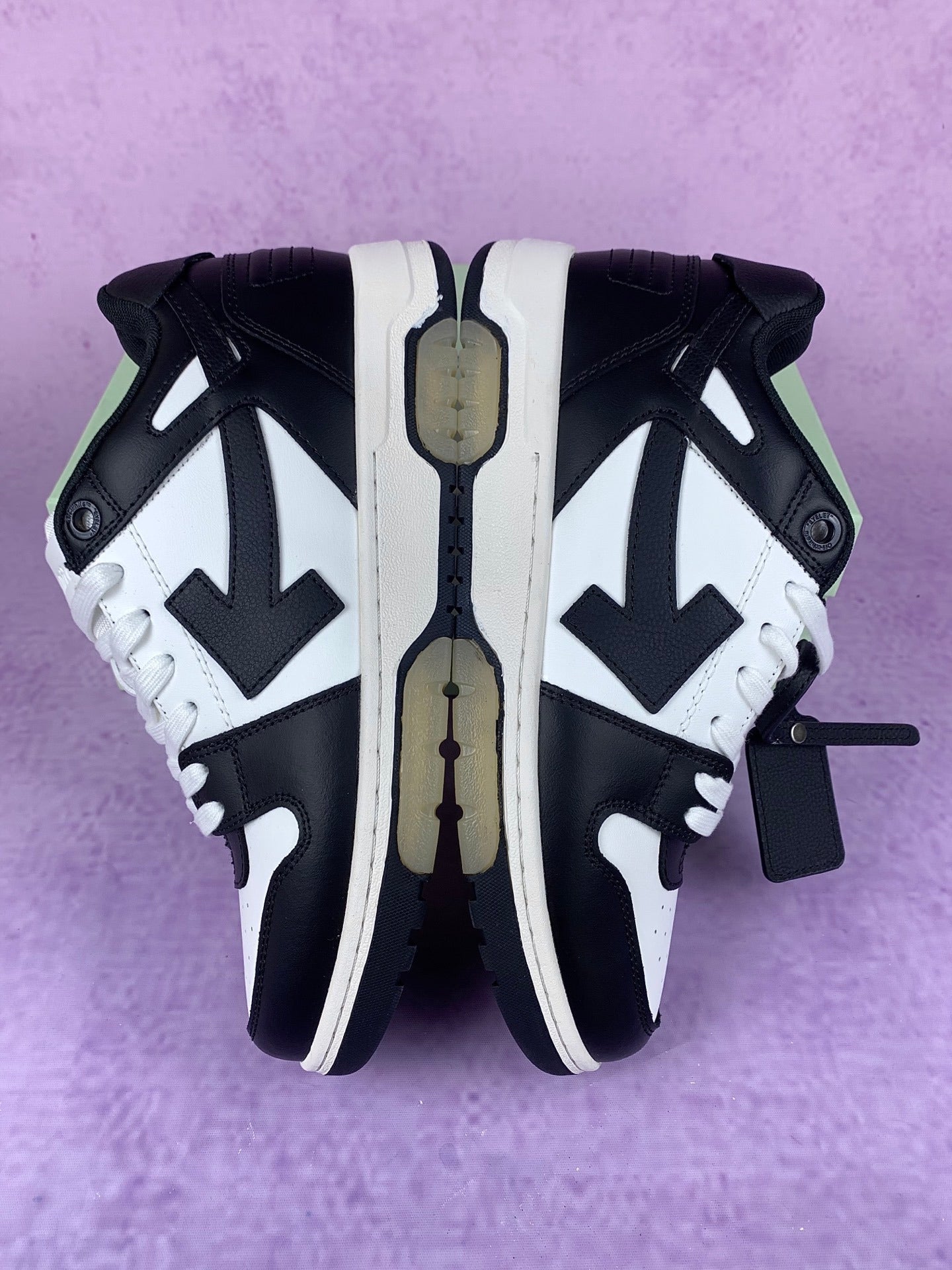 Off  Black and White Arrow Sneakers