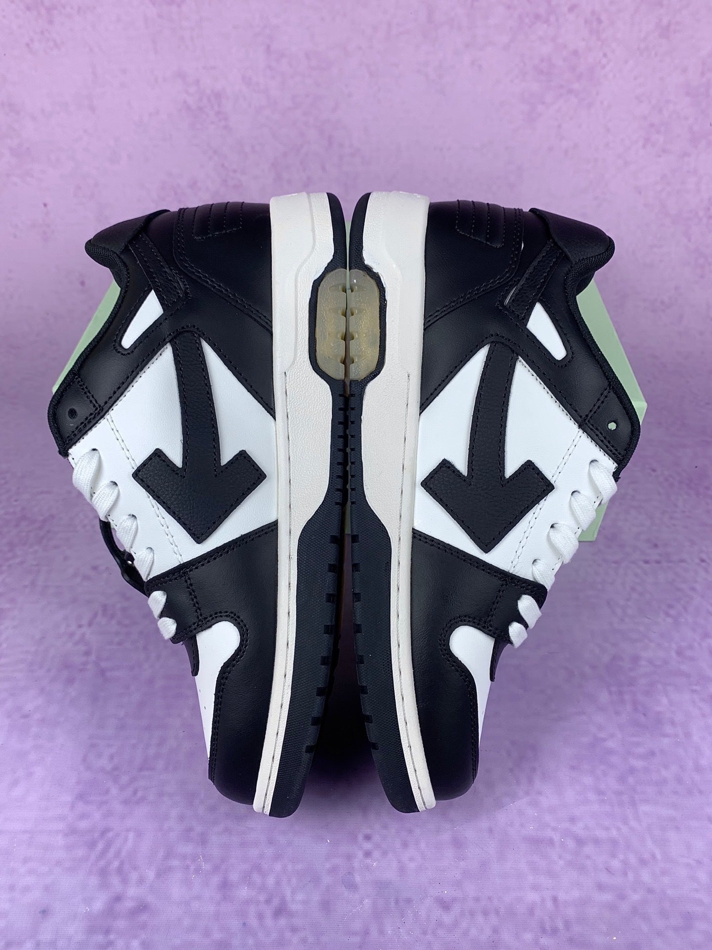 Off  Black and White Arrow Sneakers