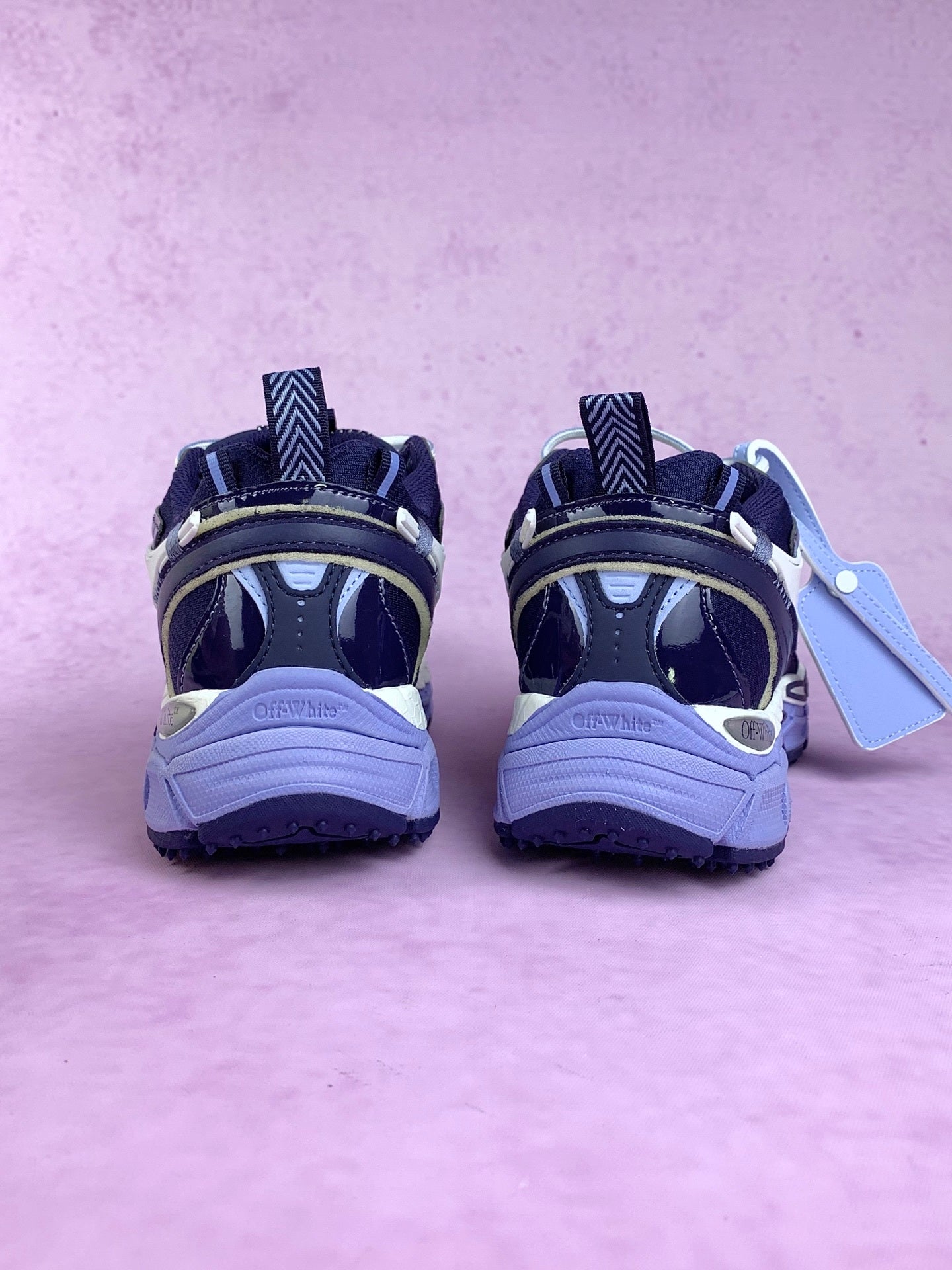Off  Navy Blue Arrow Sneakers