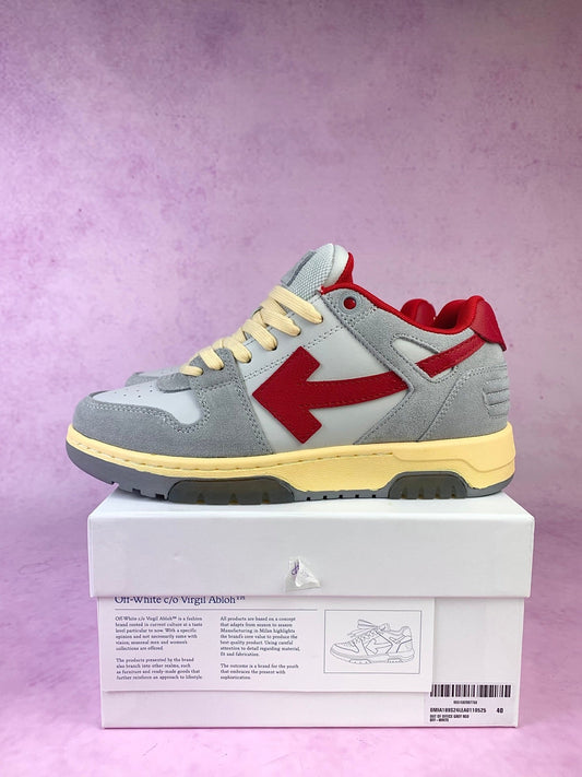 Off  Arrow Sneakers