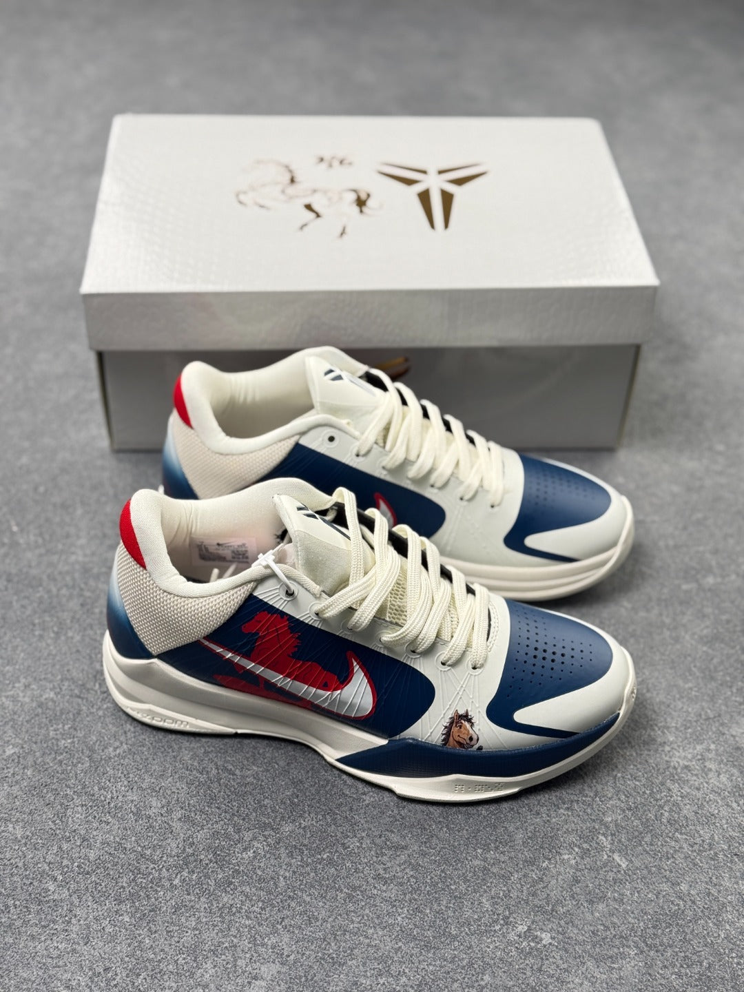 Nike Zoom Kobe 5 Basketball Shoes