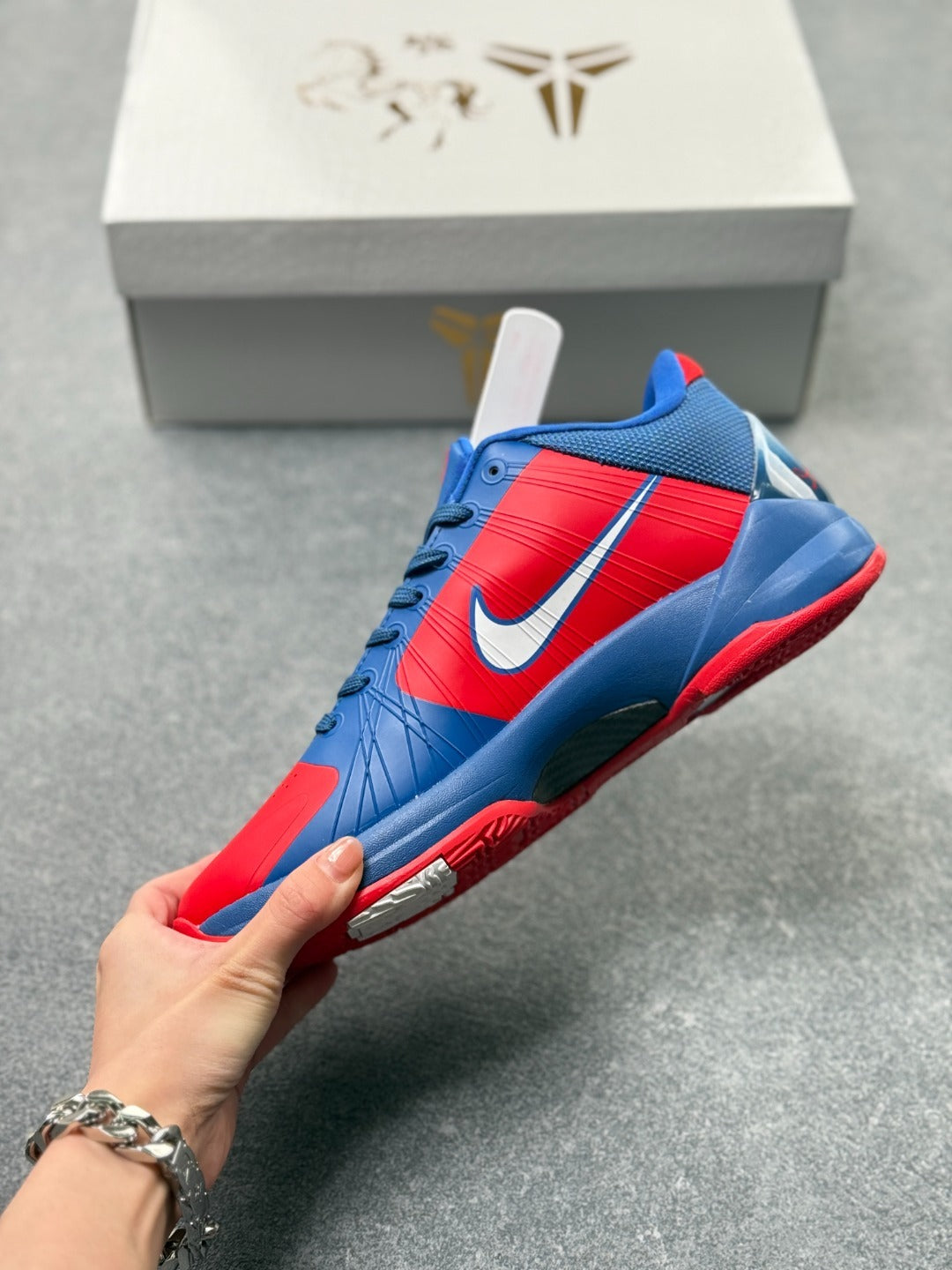 Nike Zoom Kobe 5 Basketball Shoes