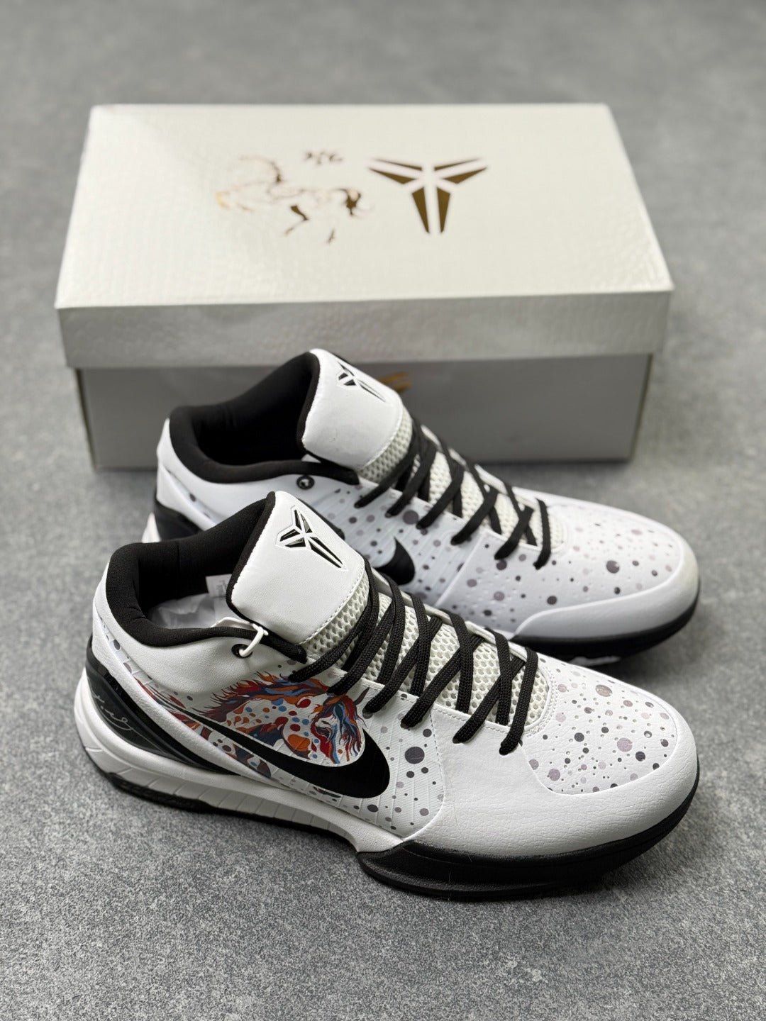 Nike Zoom Kobe 4 Basketball Shoes (Men's & Women's)