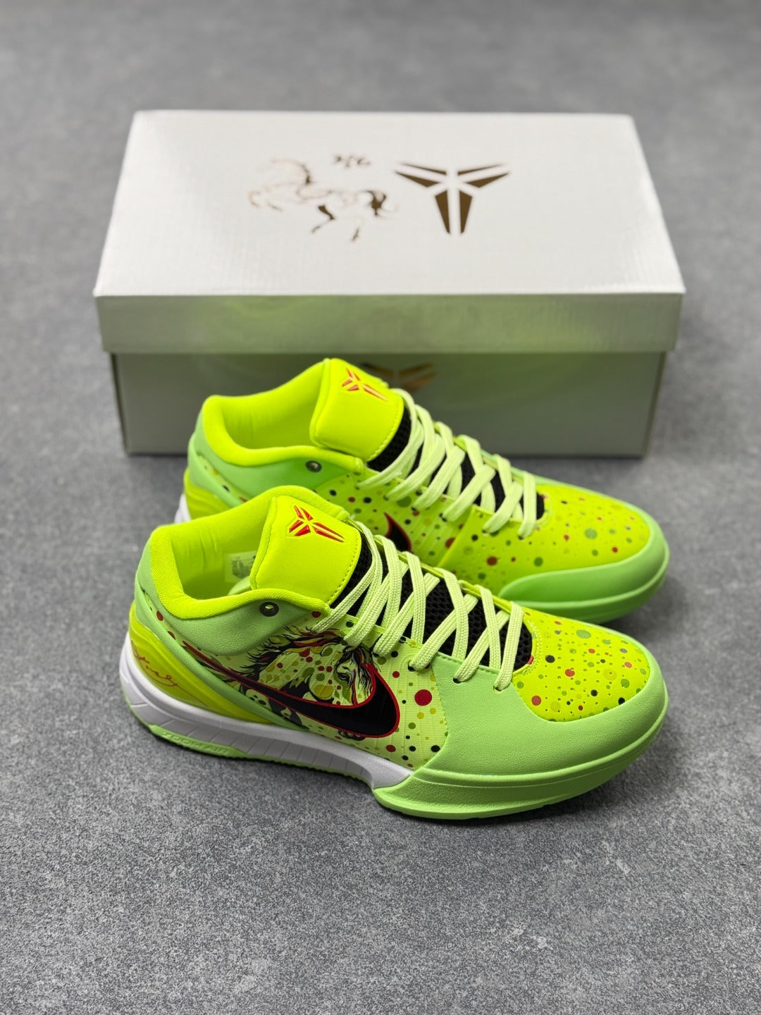 Nike Zoom Kobe 4 Basketball Shoes (Men's & Women's)